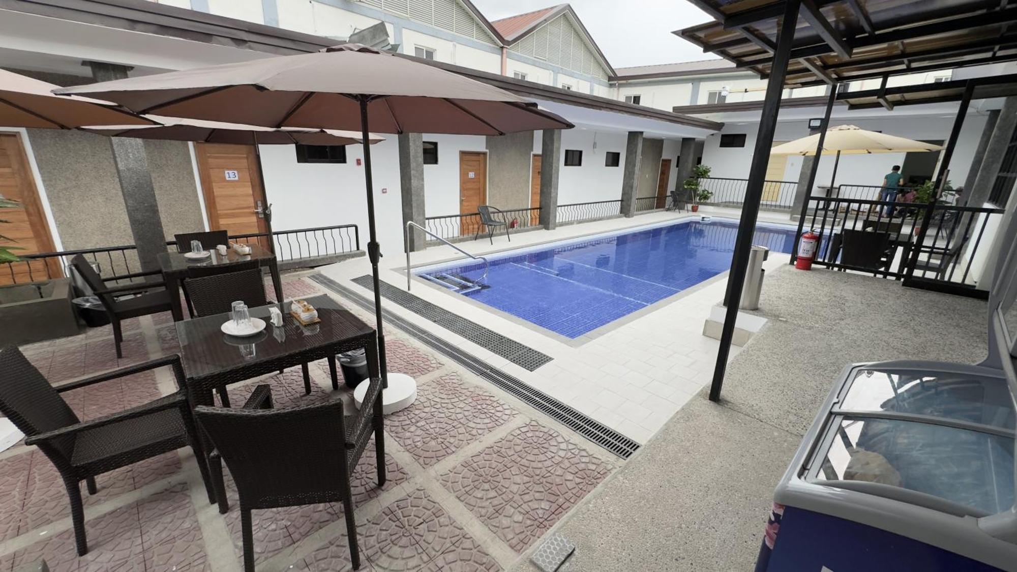 Bavarian Guest House Анхелес Экстерьер фото